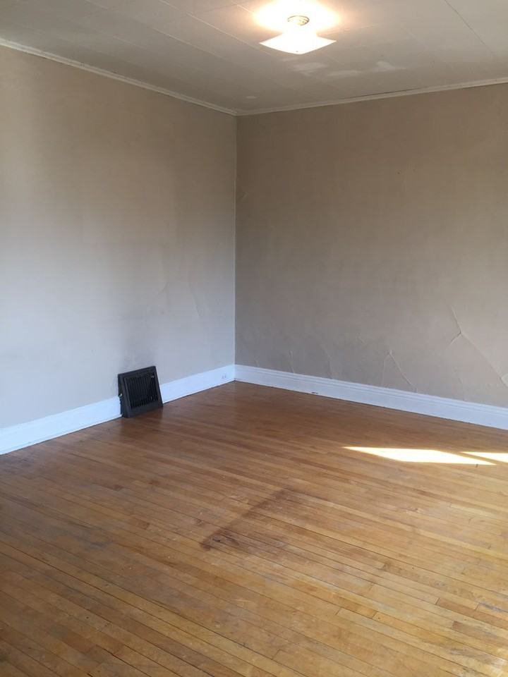 1217 E 7th St - Photo 4 of 23