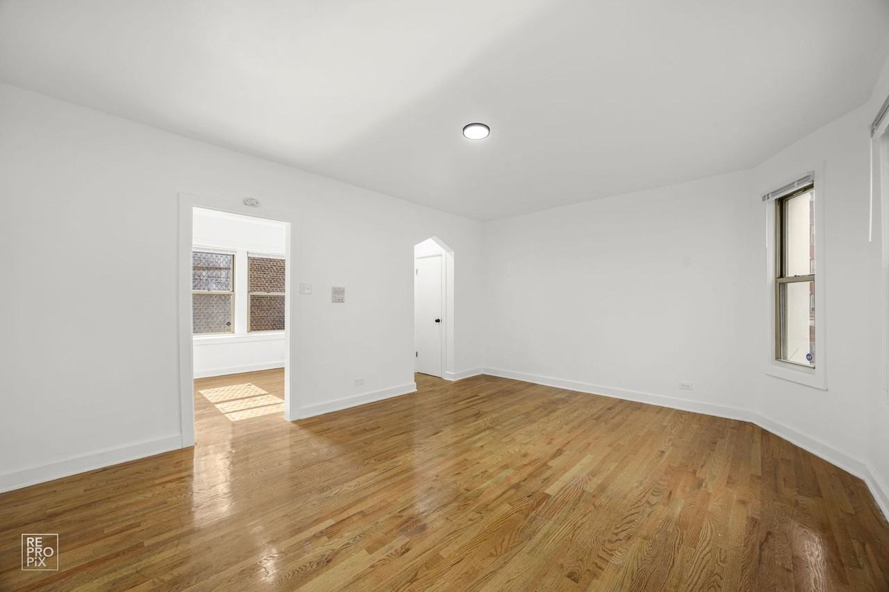 8051 S Ingleside Ave 934 - Photo 7 of 39