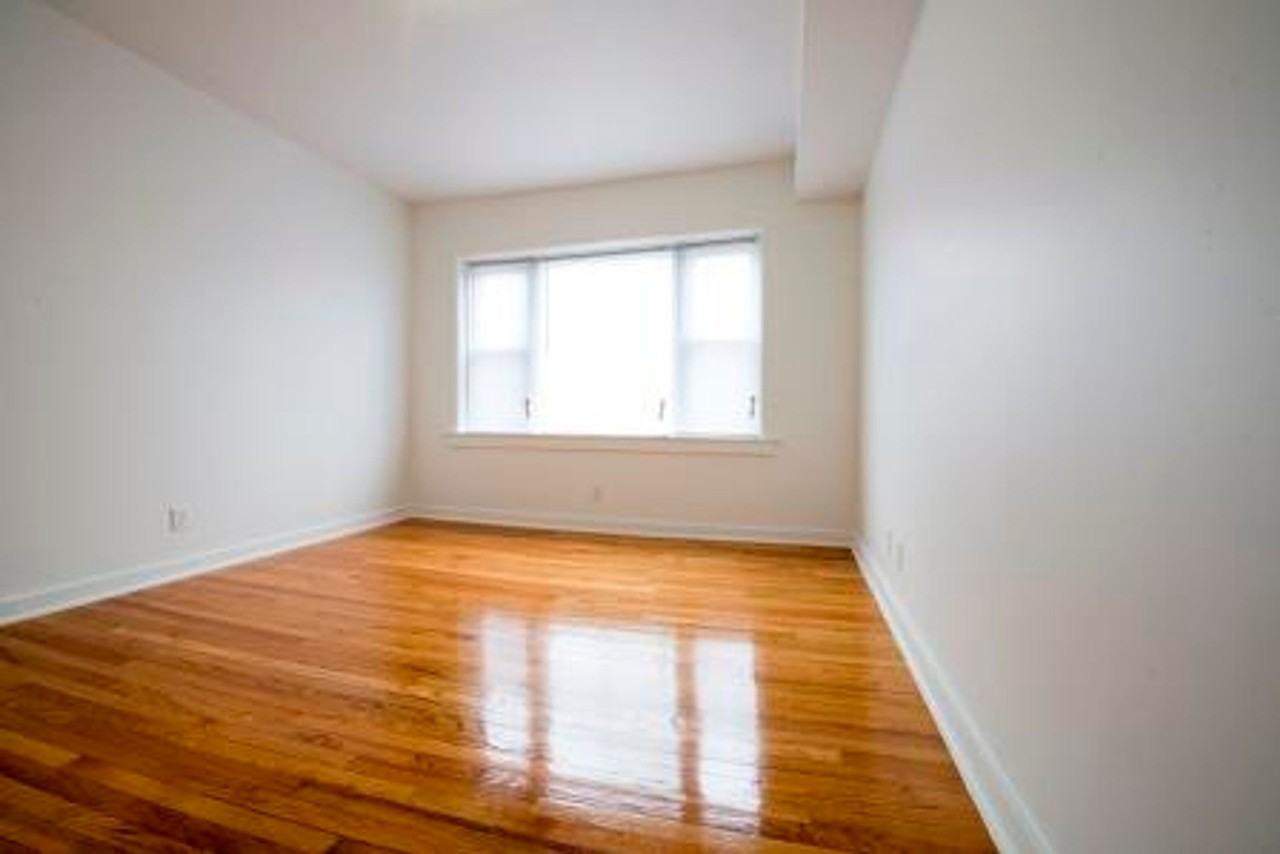 7955 S Bishop - Photo 4 of 33