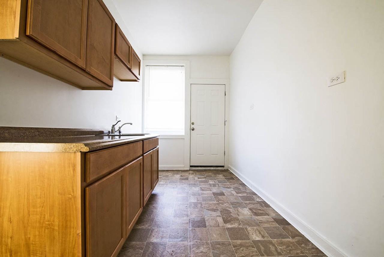 7120 S Wabash - Photo 3 of 22