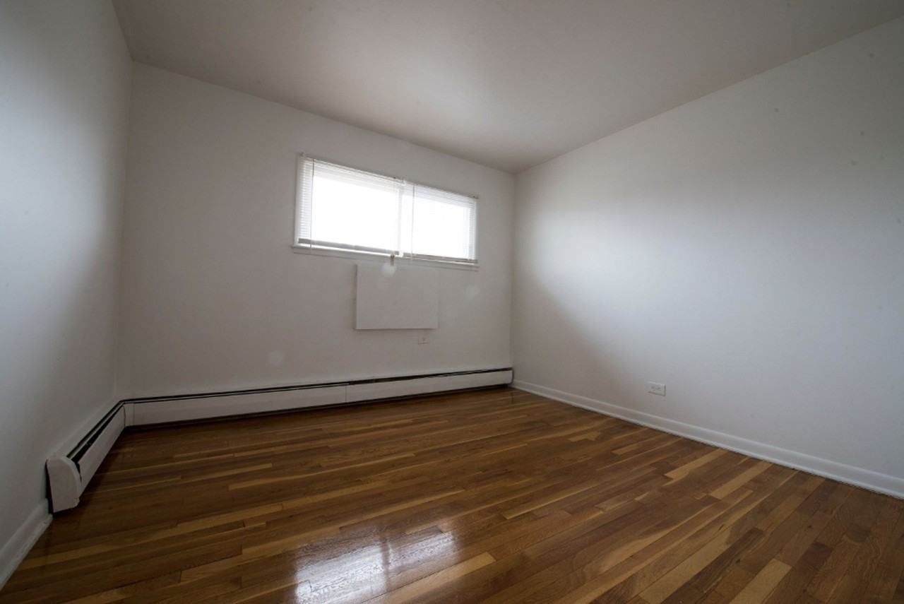 634 Sibley Blvd Calumet City, IL 60409 - Photo 4 of 23