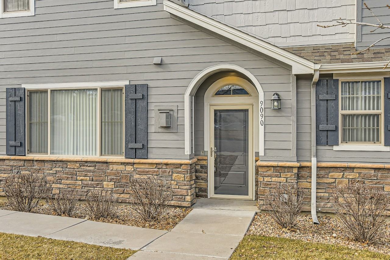 9090 East Phillips Lane - Photo 3 of 27