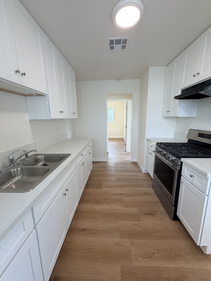 7767 Colwyn Ave #NA - Photo 4 of 8