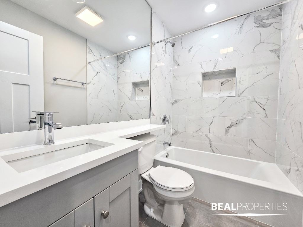 432 W Belden Ave - Photo 7 of 8