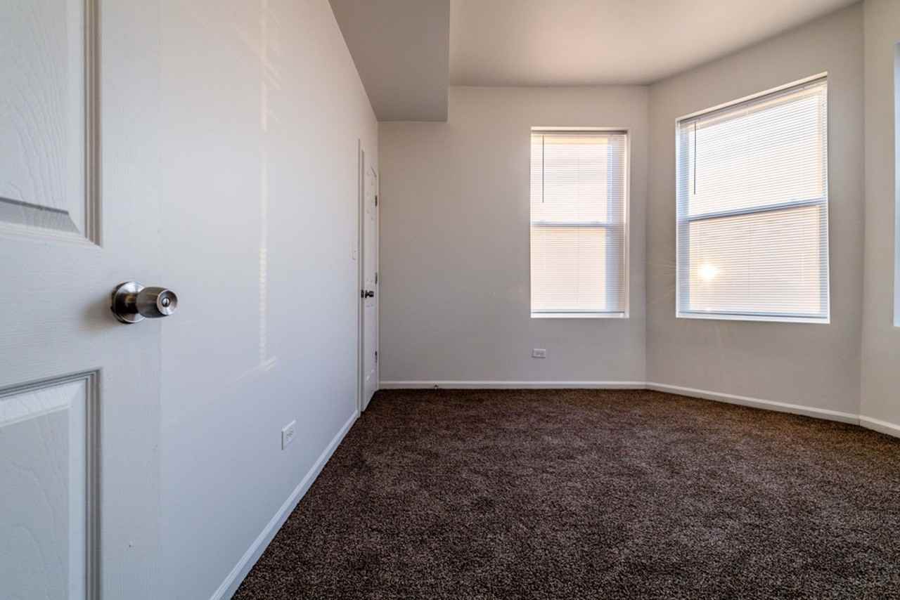 1630 S Sawyer Ave Chicago, IL 60623 - Photo 6 of 36