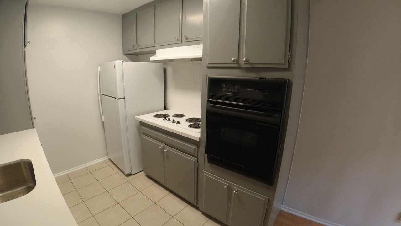 5301 Newcastle Ave #11 - Photo 2 of 16