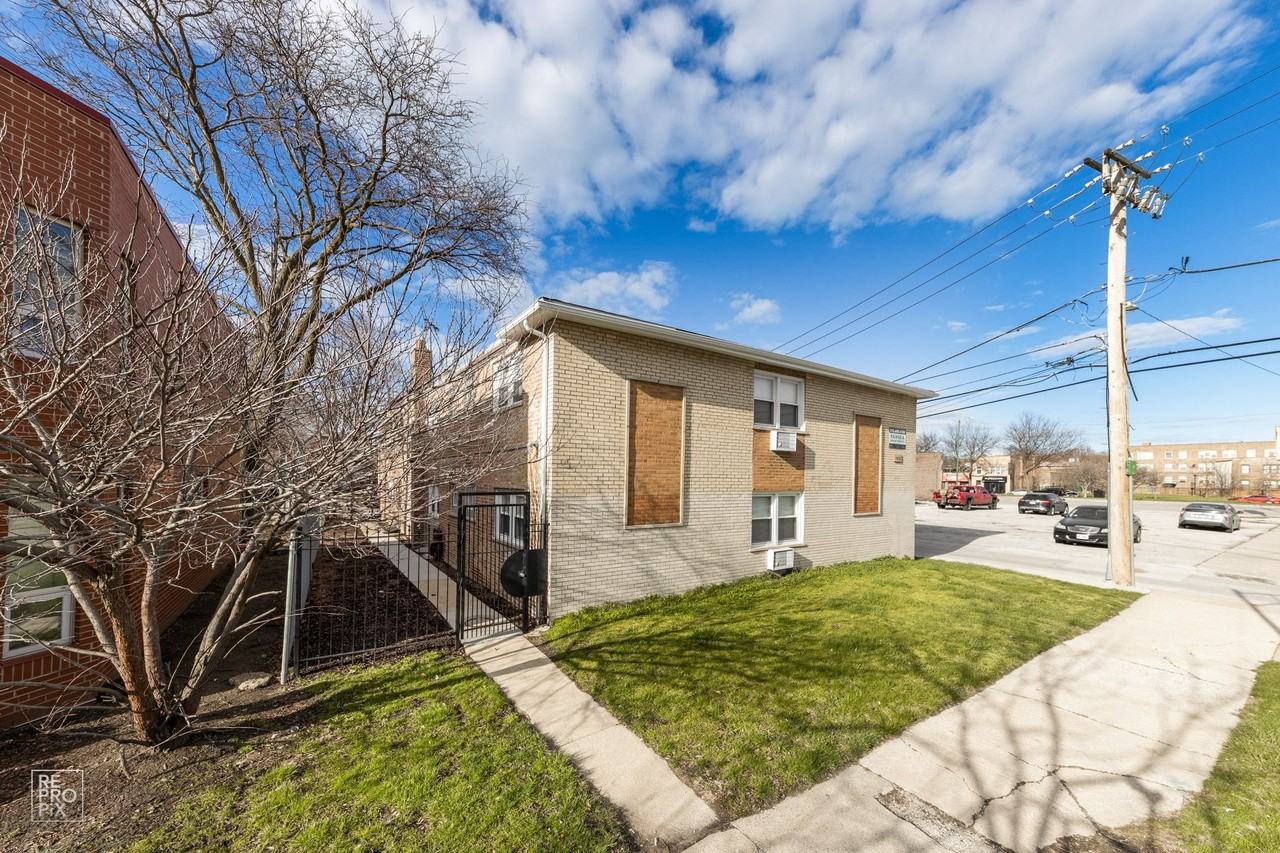 1516-1518 E 70th Street Chicago, IL 60637 - Photo 2 of 11