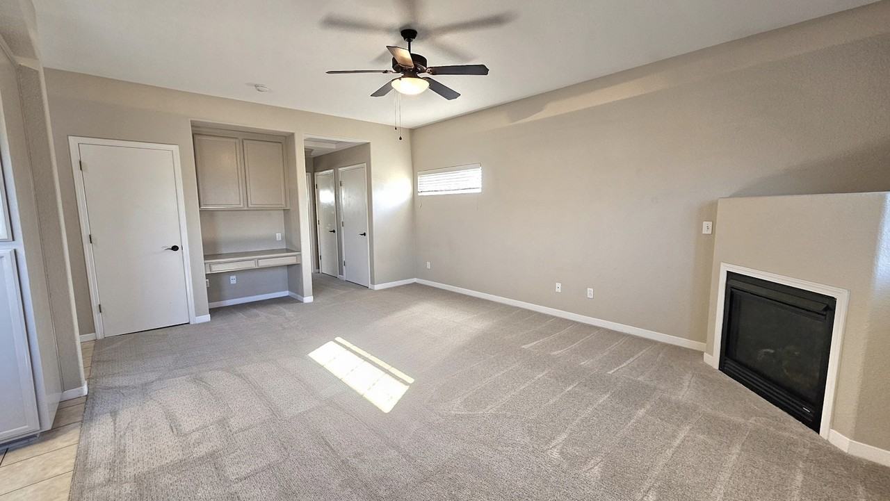 756 North Texas Street, Unit C - Photo 7 of 12