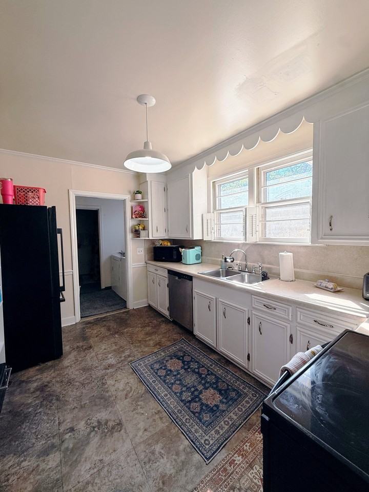 937 Evergreen Ave #NA - Photo 5 of 20