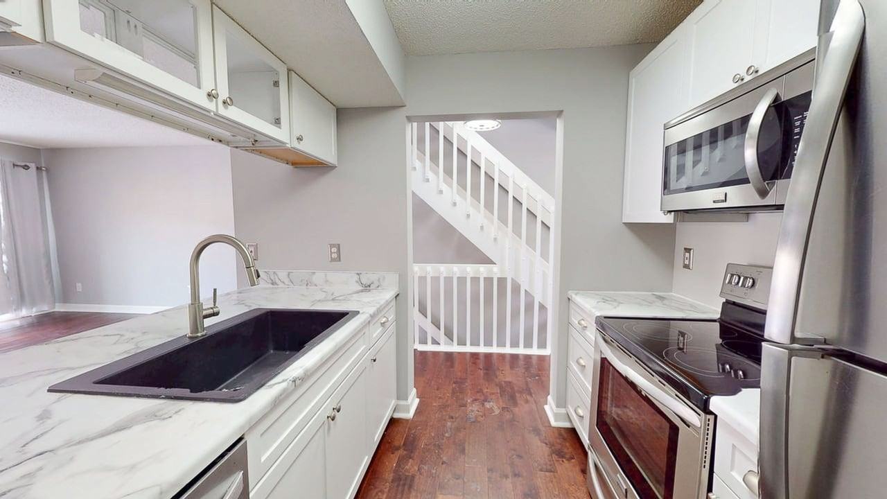 2002 Jasper Ln - Photo 5 of 23