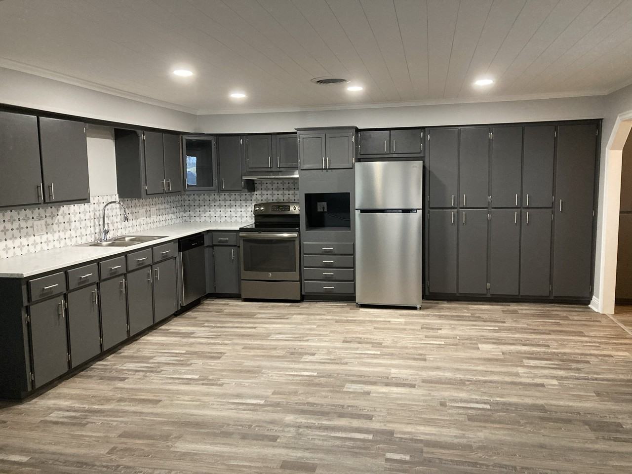 321 Ismael Rd #NA - Photo 2 of 13