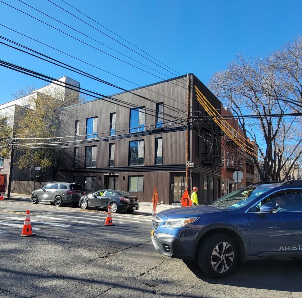 3146 14th St #5 - Photo 6 of 14