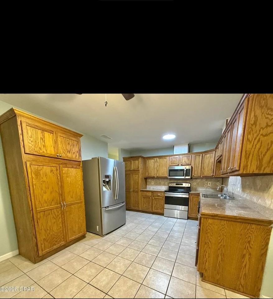 1418 Iowa Ave #NA - Photo 4 of 12