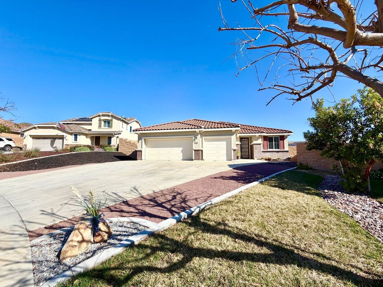 28694 Argo Dr - Photo 2 of 43