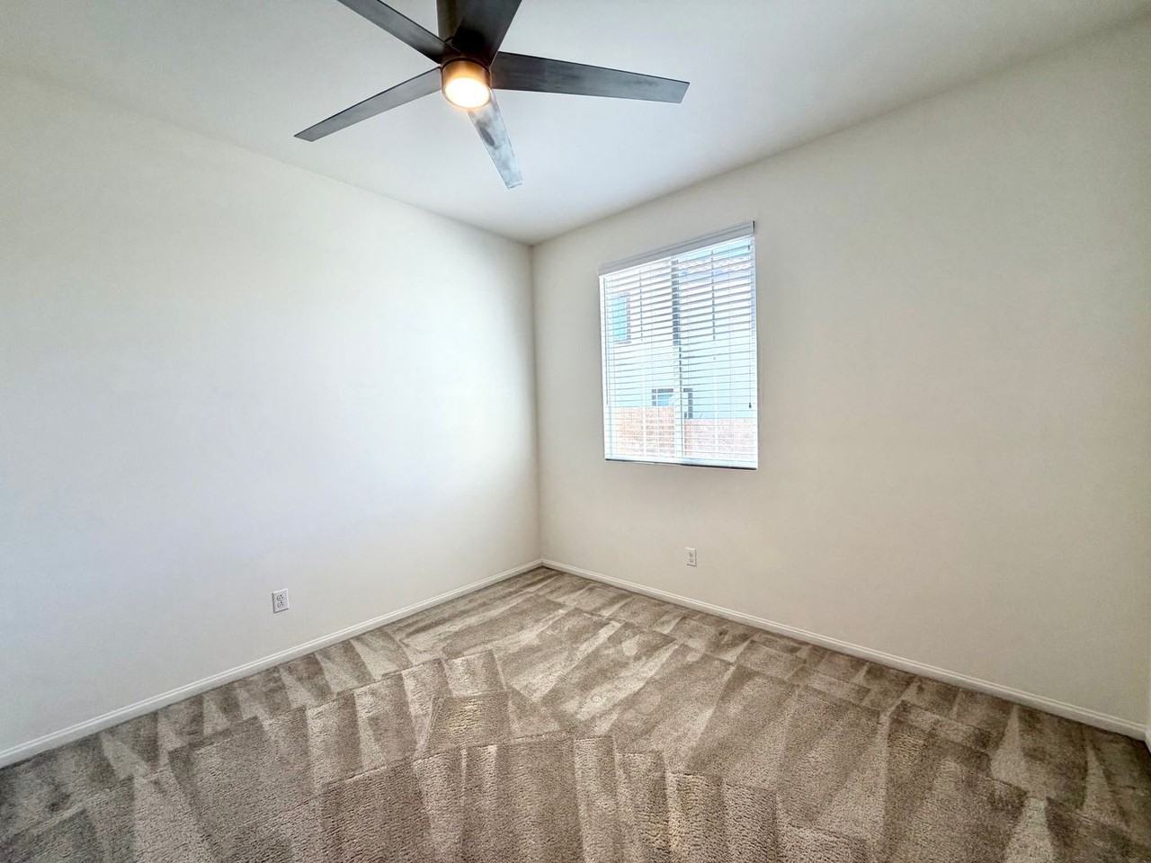 28694 Argo Dr - Photo 7 of 43