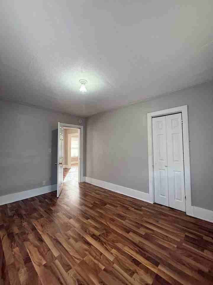 1911 Park Ave - Photo 4 of 6