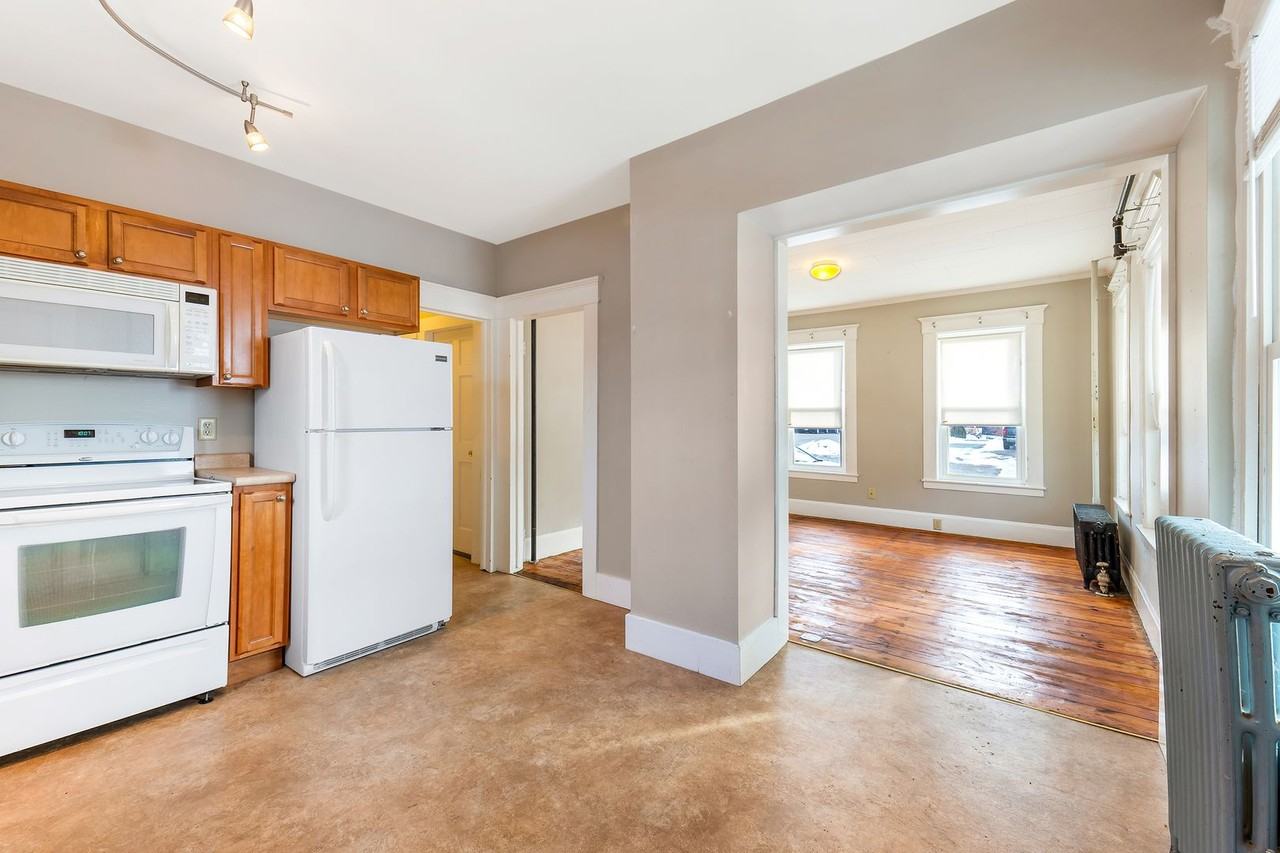 96 Broadway - Photo 4 of 21