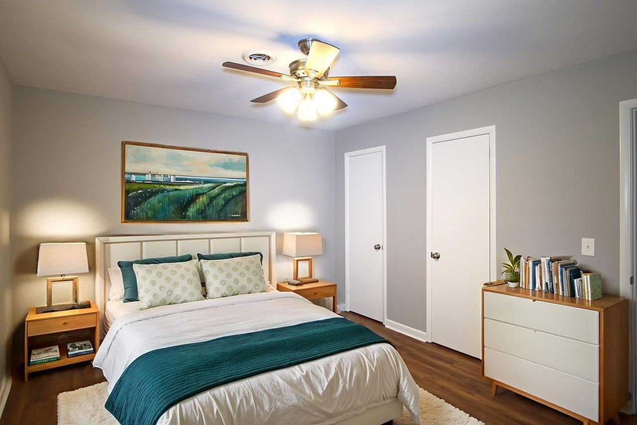 5120 Manorwood Ct - Photo 4 of 17