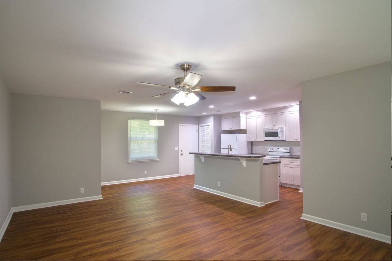 5120 Manorwood Ct - Photo 6 of 17