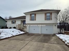 featured image of 2025 Ne Knollbrook St