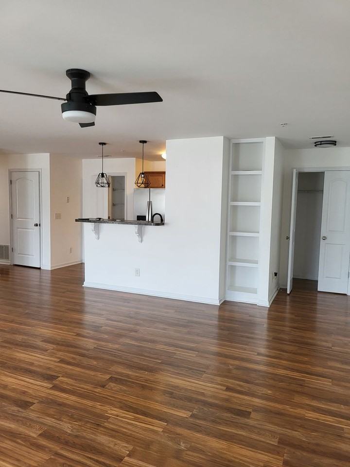 1625 Cherry Blossom Ln - Photo 3 of 15