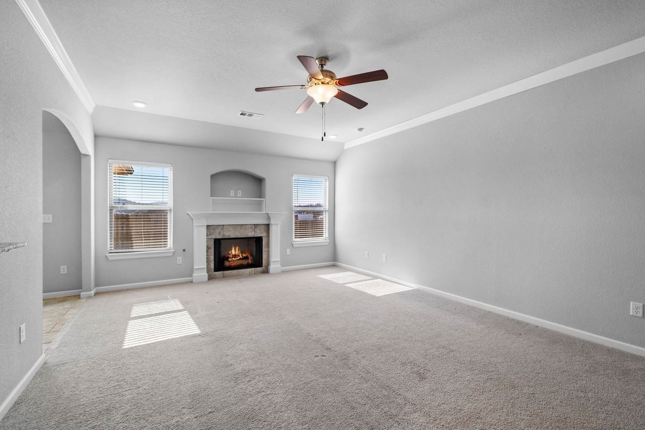 4467 W Havana Ave - Photo 7 of 28