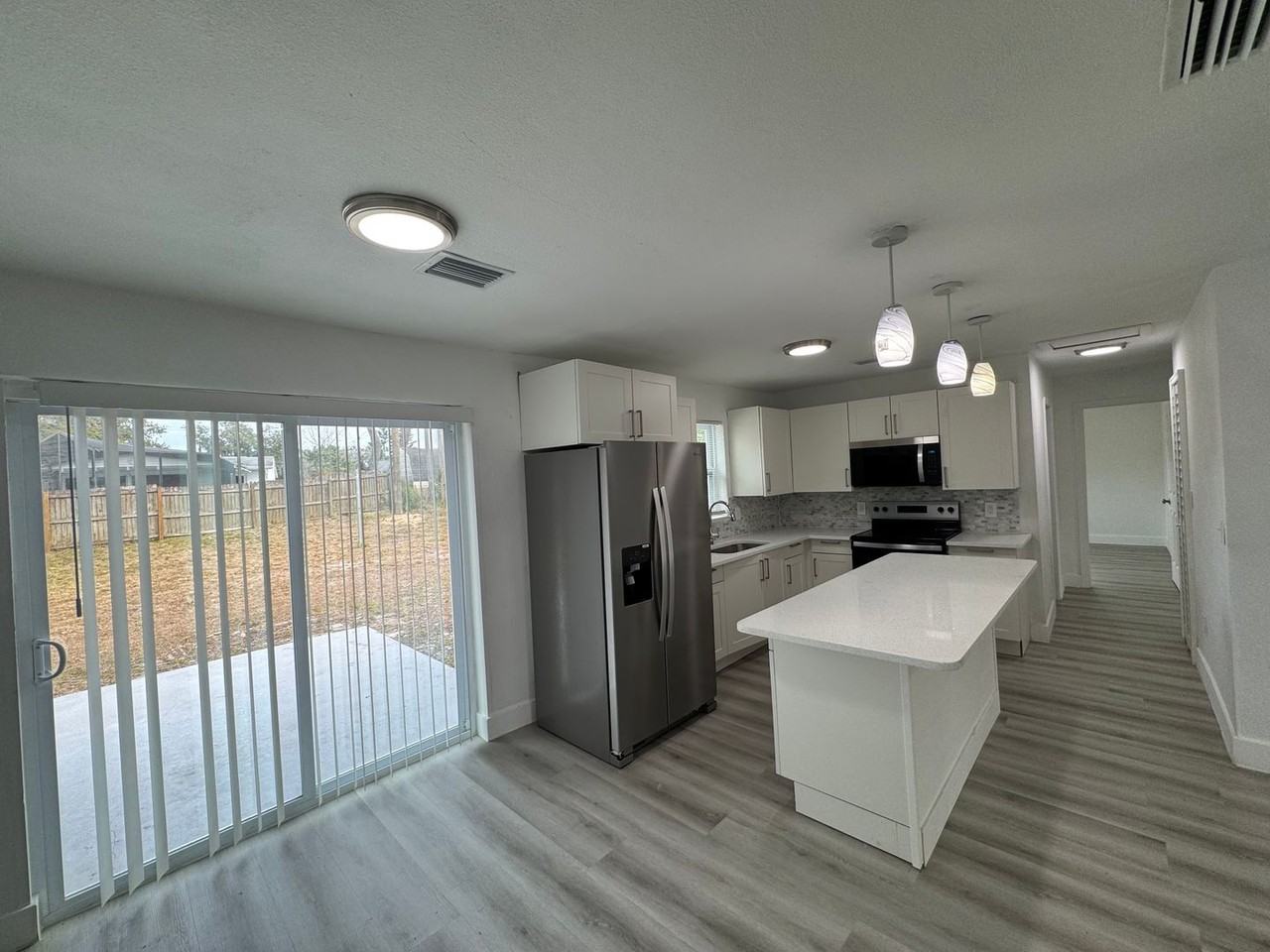 1150 Overlook Ter - Photo 3 of 21