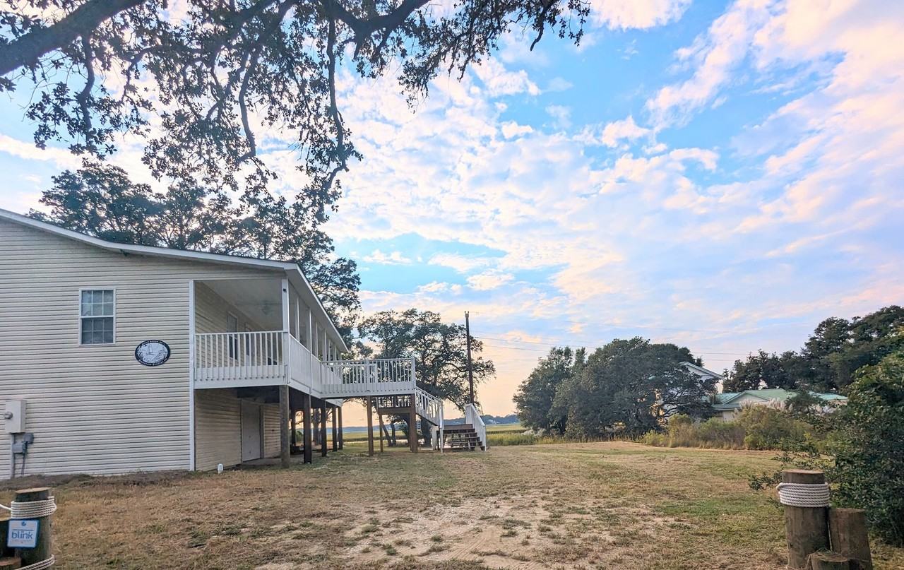 3825 C St Se - Photo 2 of 39