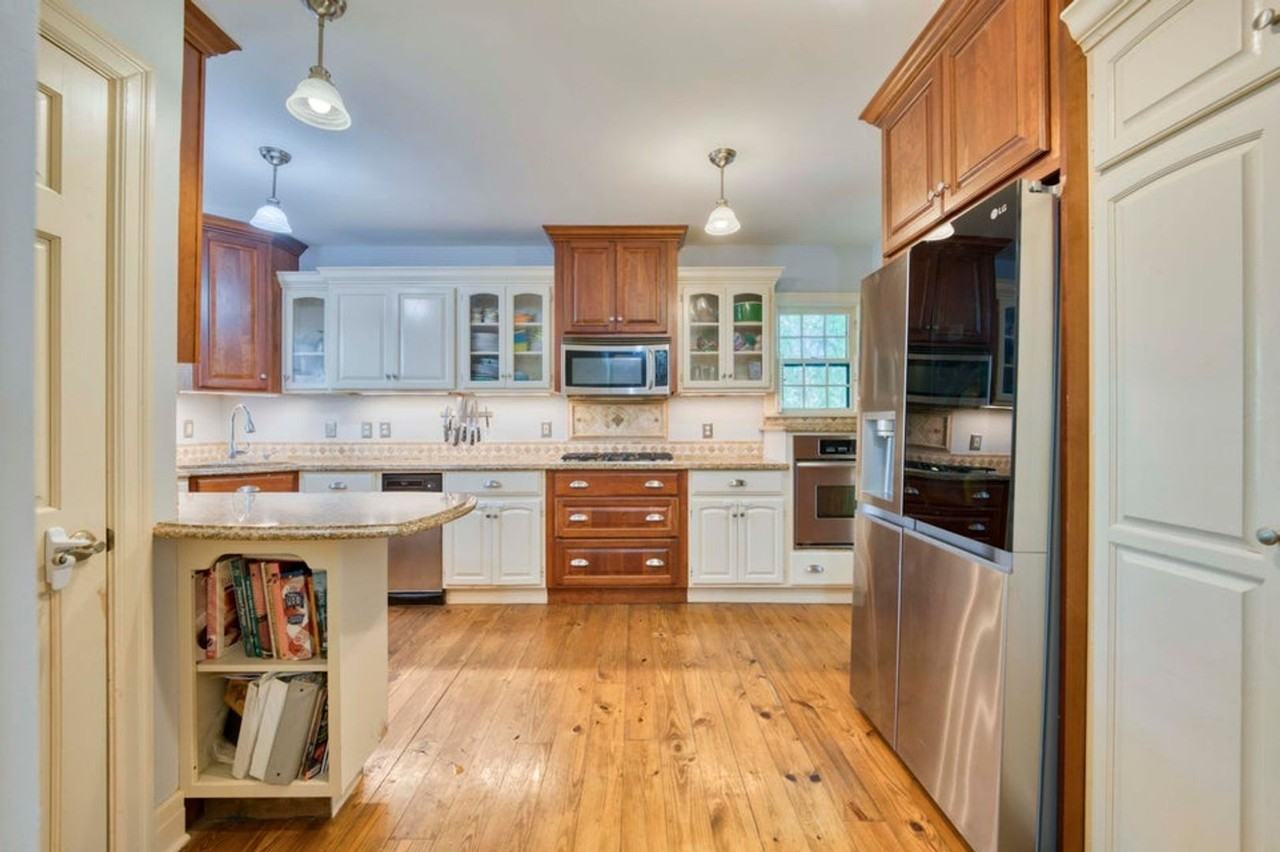 918 E Portland St - Photo 3 of 28