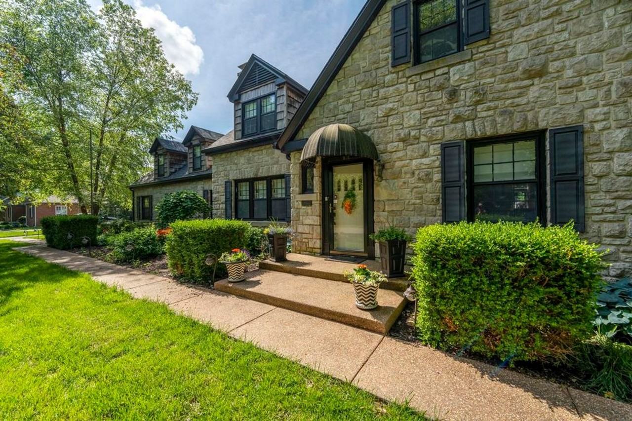 918 E Portland St - Photo 6 of 28