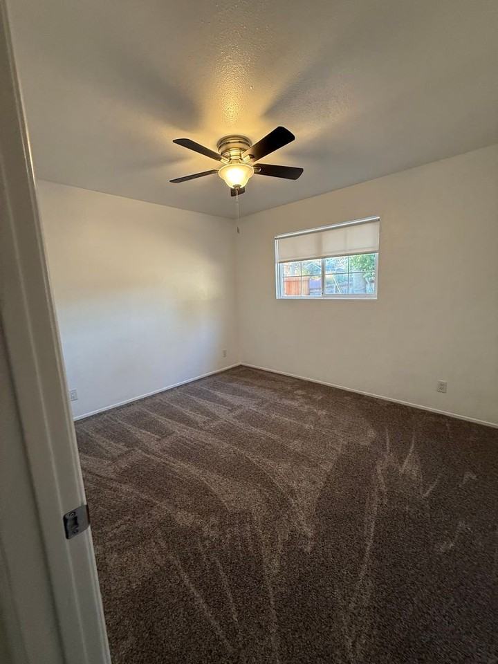 3 Cordelia Dr - Photo 6 of 11