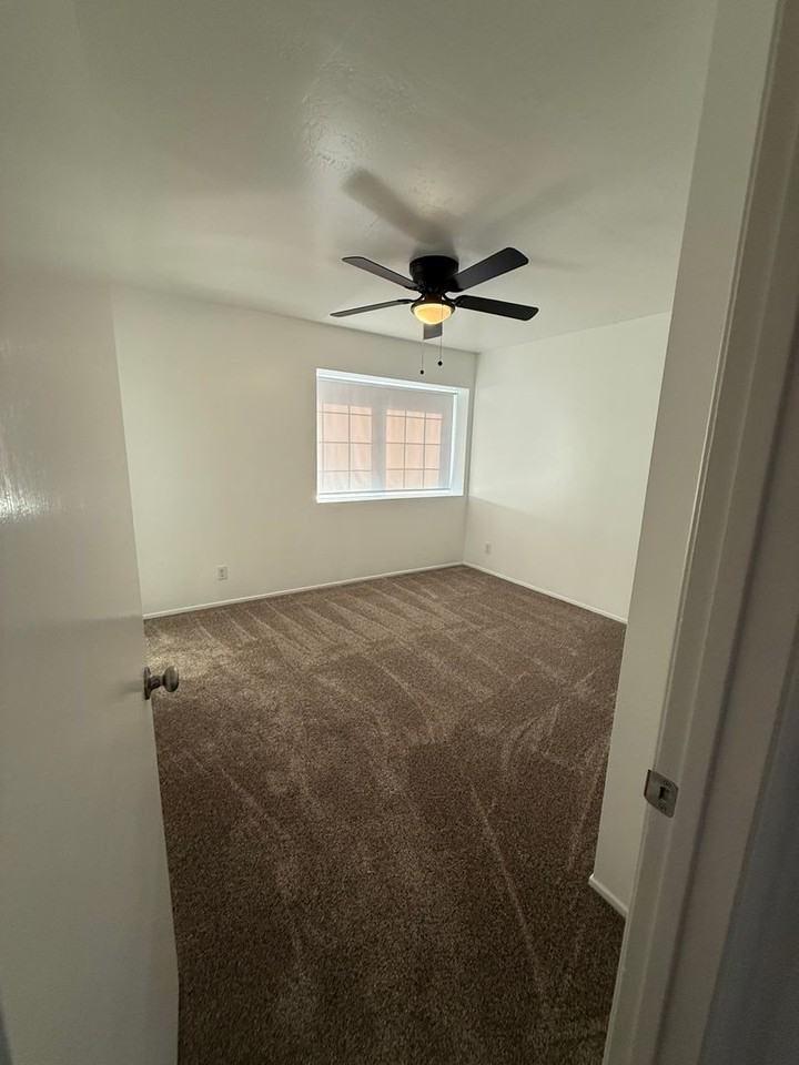 3 Cordelia Dr - Photo 7 of 11