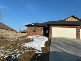 1912 S 18th Ave #A - Photo 1 of 1