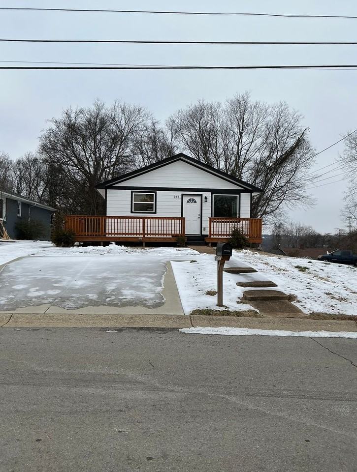 915 Shearor St - Photo 2 of 18