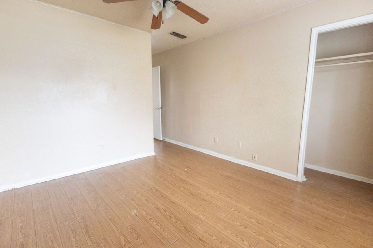 11702 Welcome Dr - Photo 5 of 21