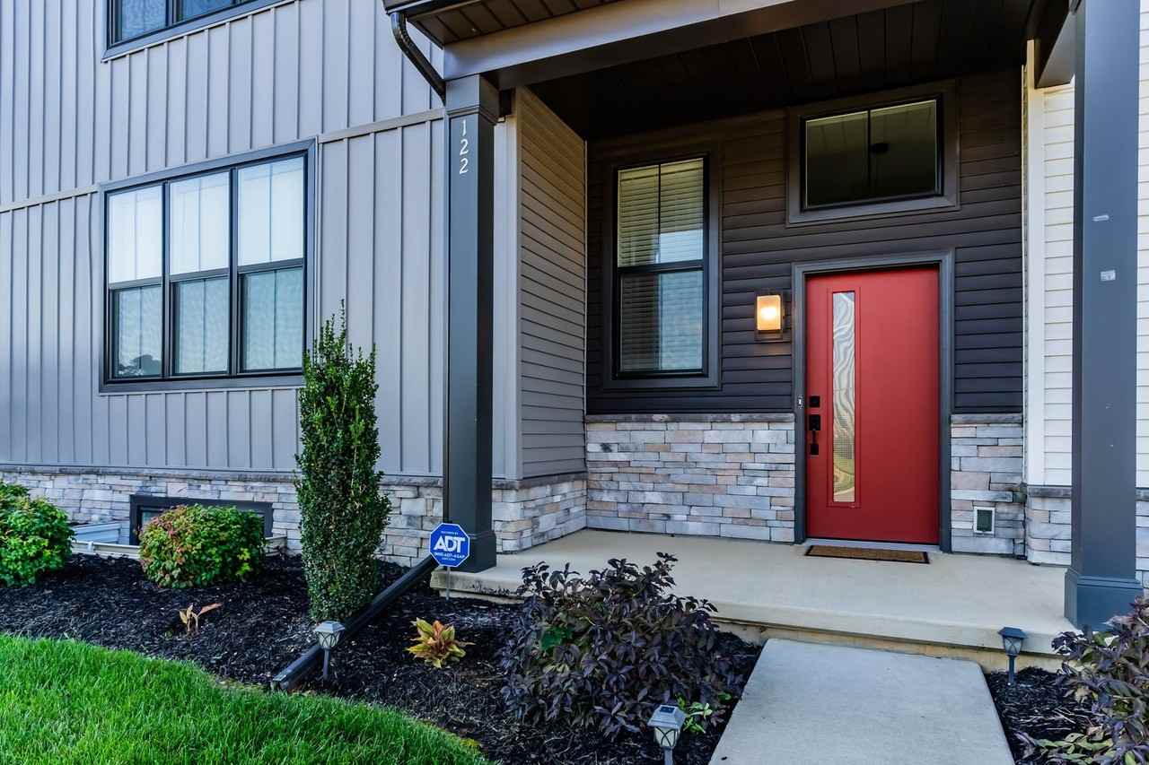 122 Stickley Dr - Photo 2 of 50