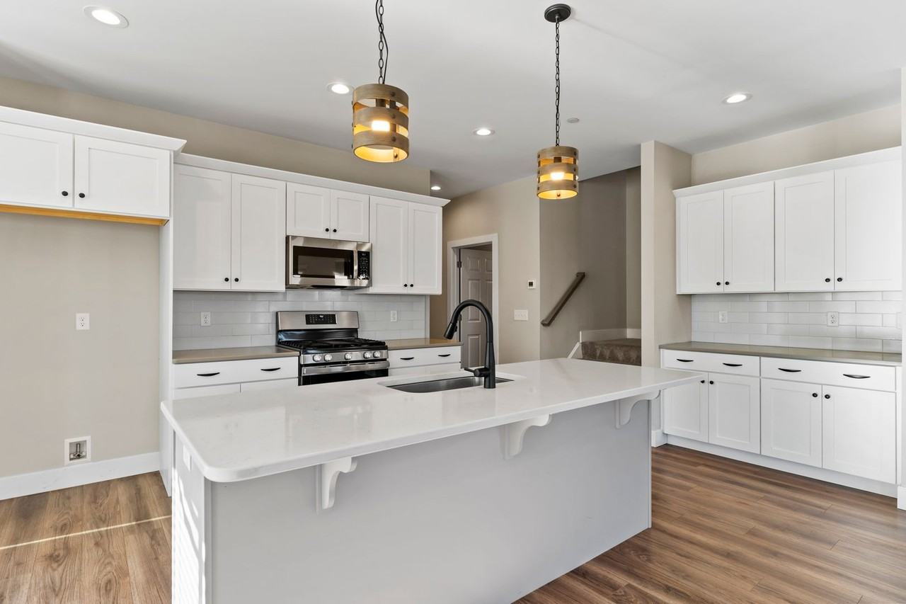 122 Stickley Dr - Photo 7 of 50