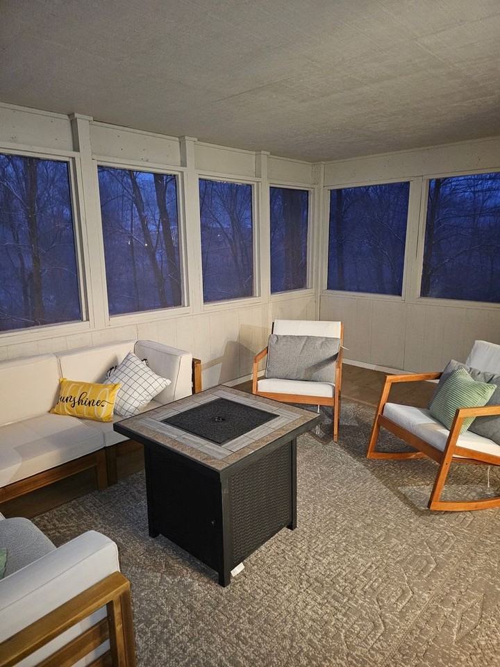 8488 Barbara Dr - Photo 4 of 28