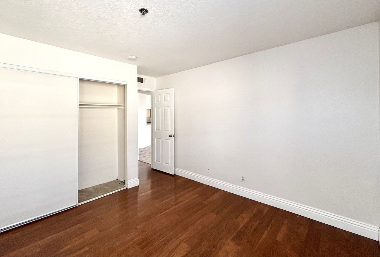 1100 Euclid Ave - Photo 5 of 14