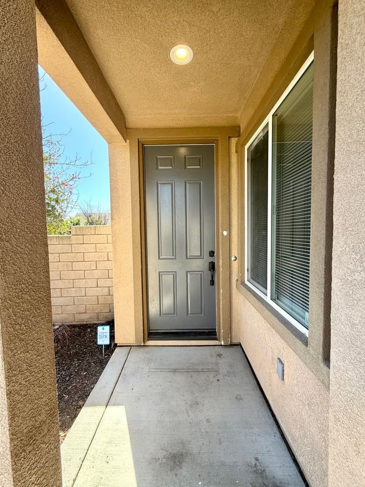 33409 Mesolite Way - Photo 5 of 31