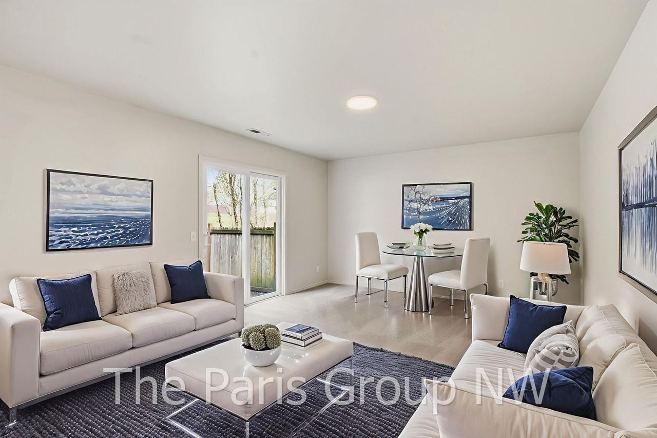 1219 Loves Hill Dr - Photo 3 of 33