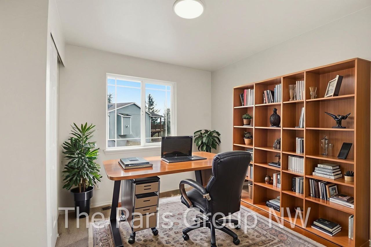 1219 Loves Hill Dr - Photo 5 of 33