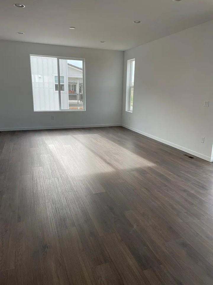 11066 Shining Star Circle - Photo 5 of 23