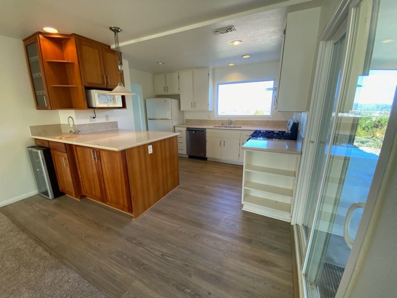 1368 Temple Heights Dr - Photo 6 of 19