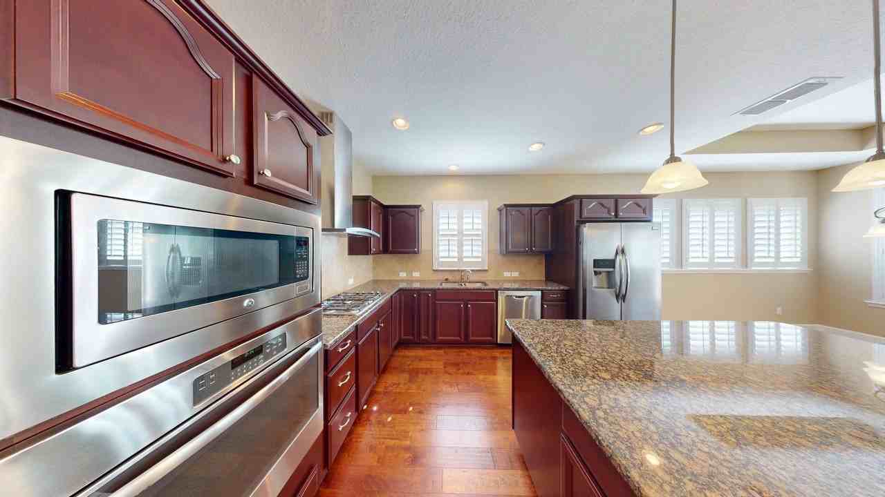 285 Garden Wood Dr - Photo 6 of 31