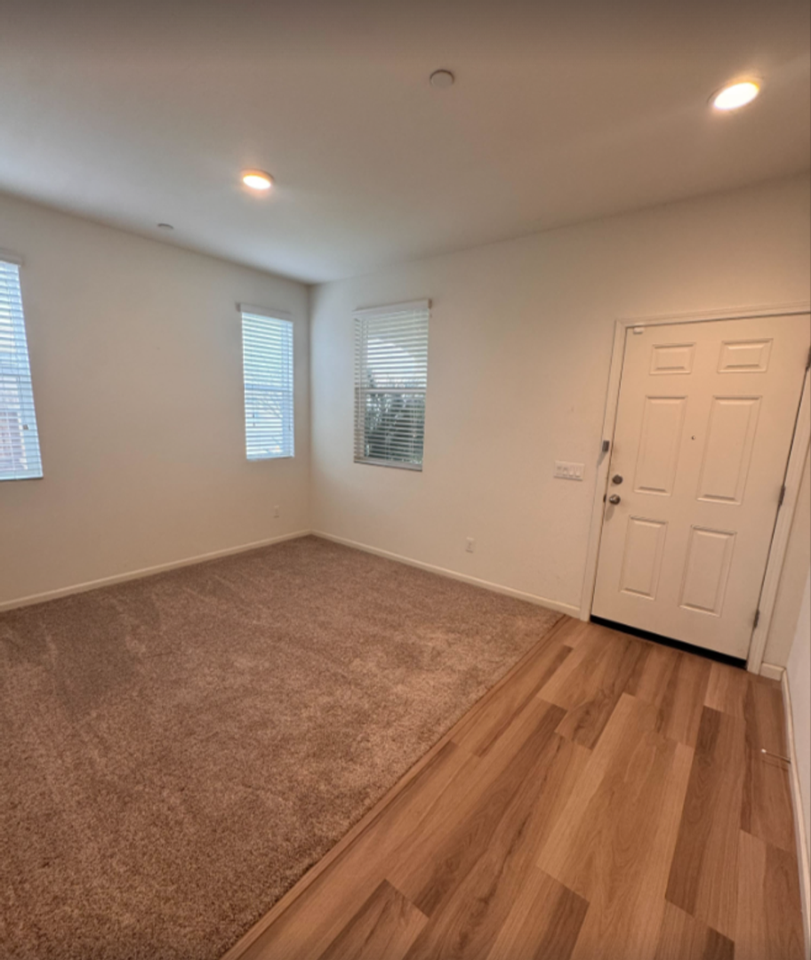 5829 Commonwealth Ave - Photo 4 of 20