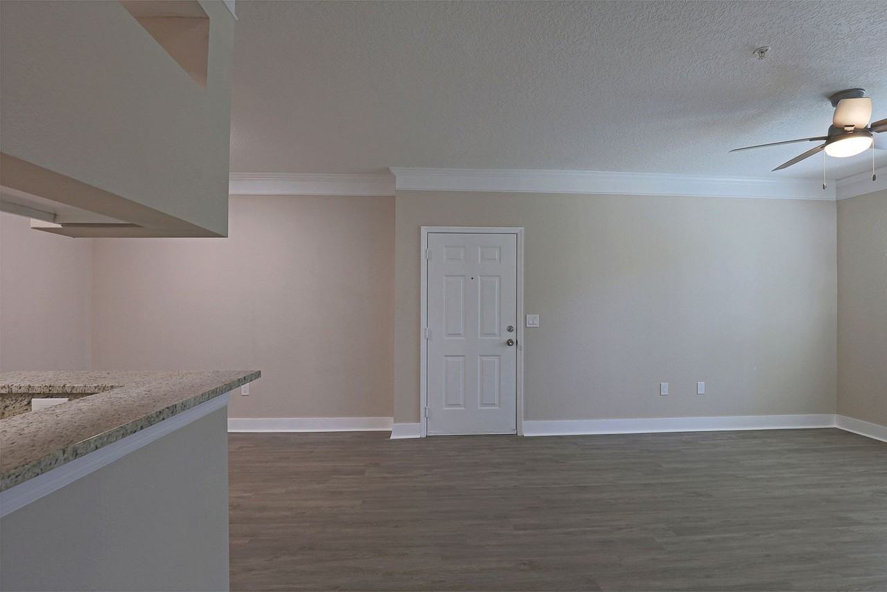 11511 Villa Grand - Photo 5 of 25