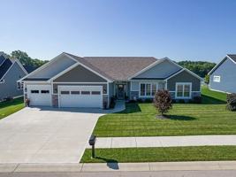 featured image of 740 E Holland Dr