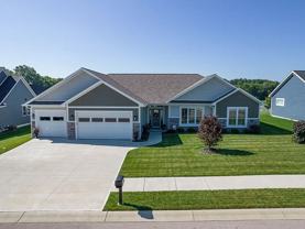 740 E Holland Dr - Photo 1 of 1