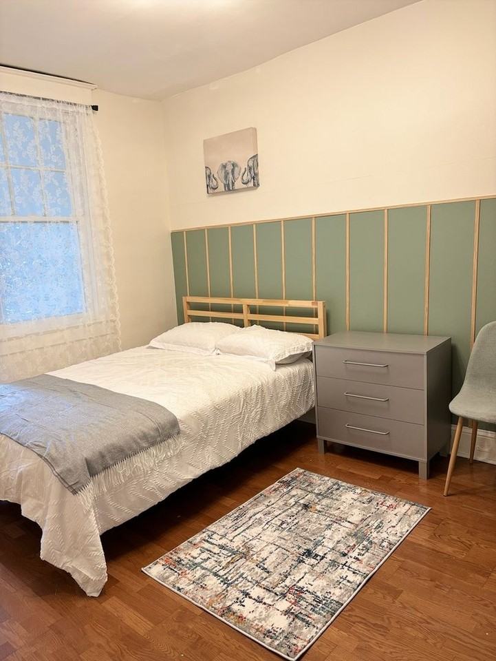 1403 W Virginia Ave Ne - Photo 2 of 16